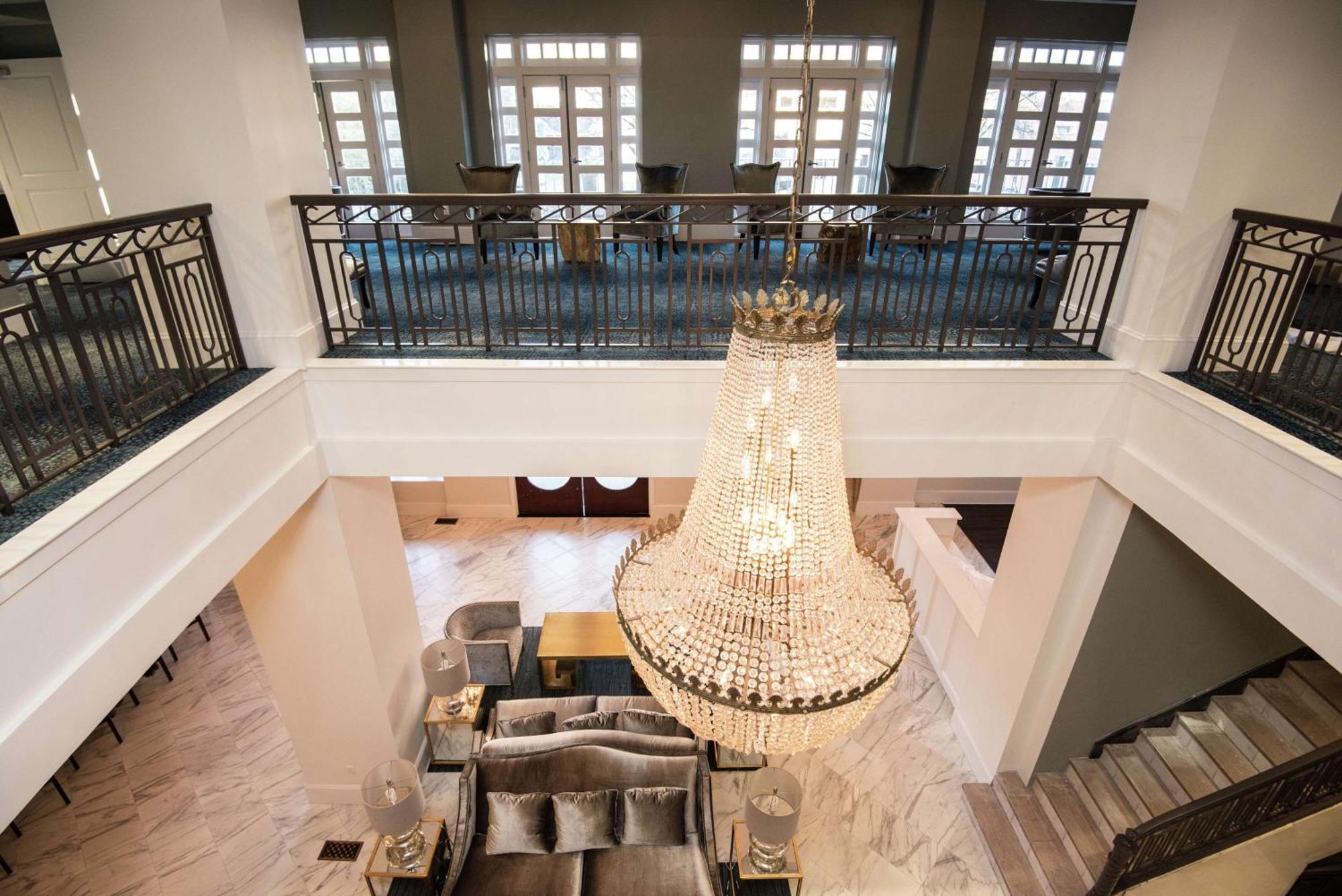 Redmont Hotel Birmingham - Curio Collection By Hilton Exterior photo