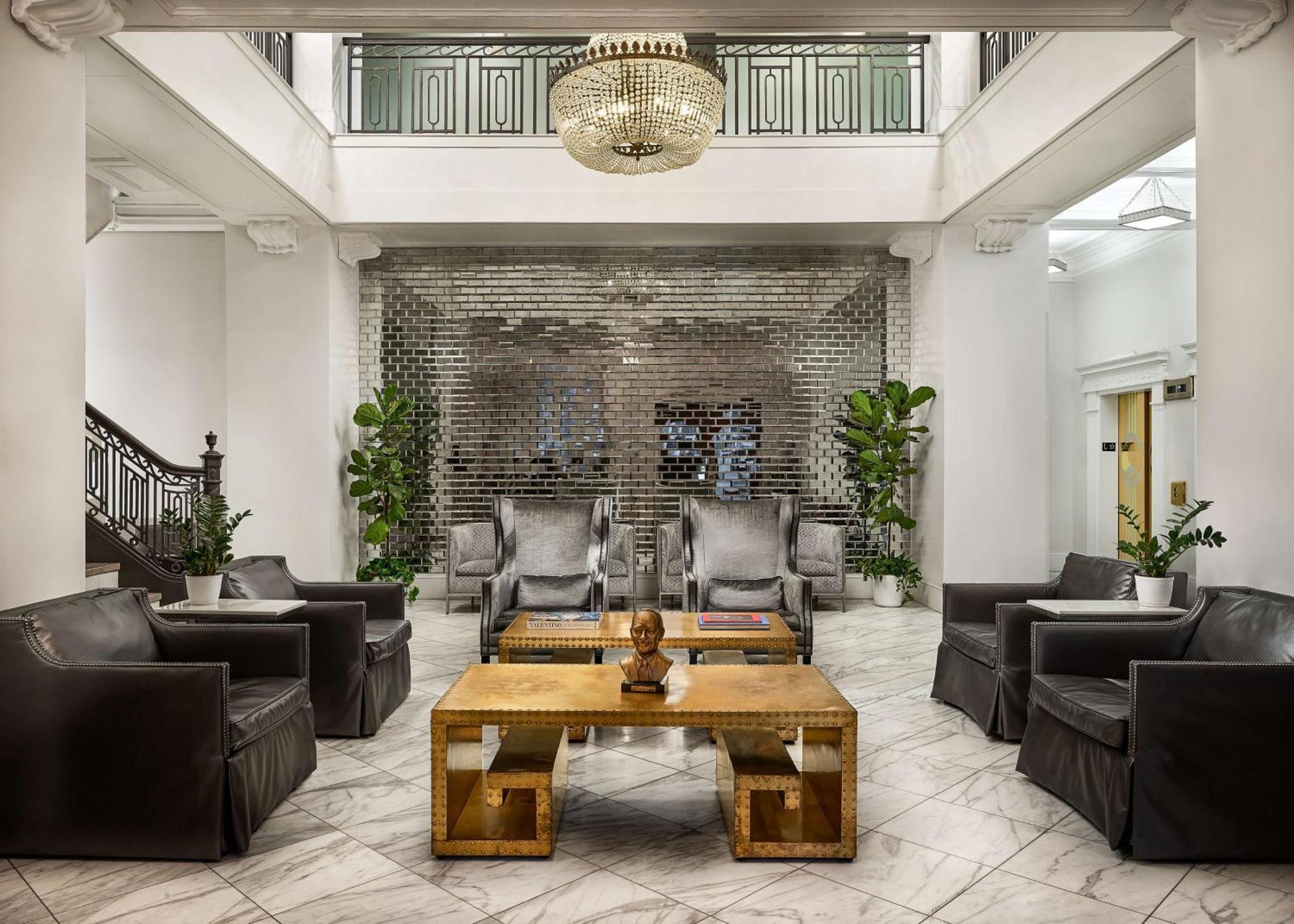 Redmont Hotel Birmingham - Curio Collection By Hilton Exterior photo